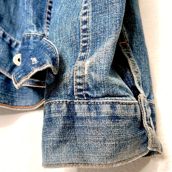 Vintage Distressed GUESS Denim jacket - Picture 10 of 11